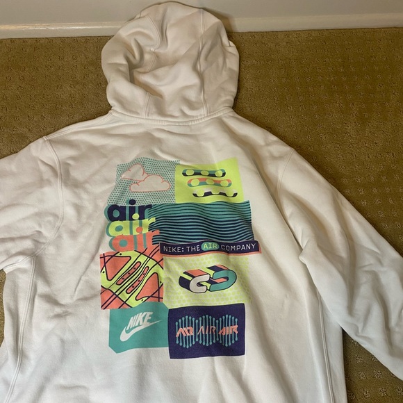 Two Nike Sweatshirt Bundle - Picture 3 of 10